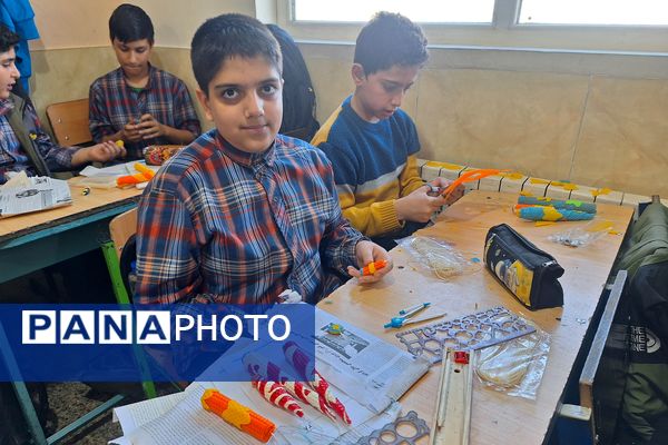 ایجاد انگیزه و خلاقیت در دانش‌آموزان با آموزش هنرهای تجسمی 