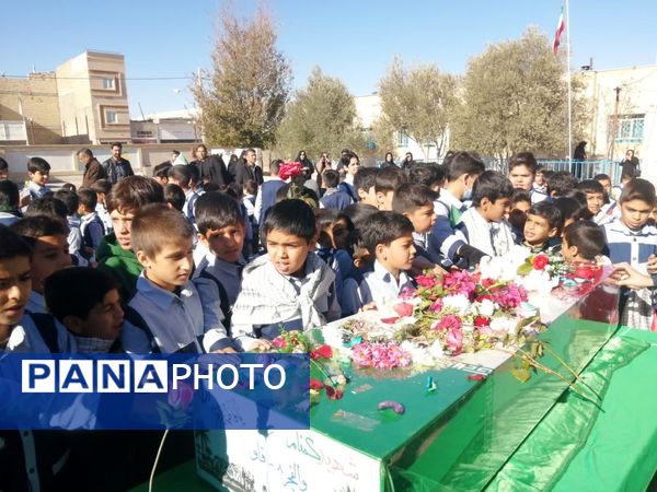 شهید گمنام، میهمان ویژه مدارس شهرستان خاتم شد