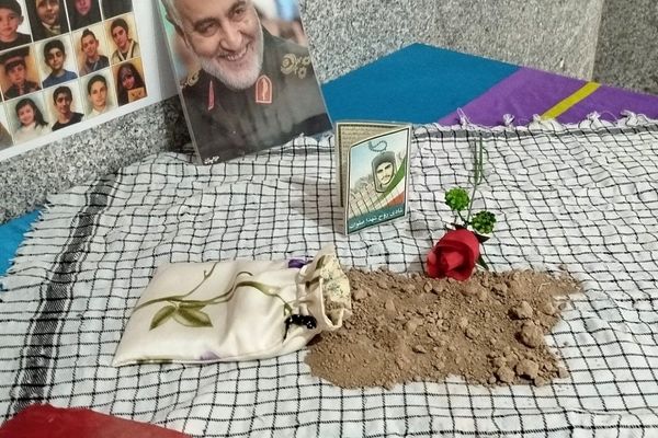 گرامیداشت هفته دفاع مقدس در مدرسه بهار کوهدشت