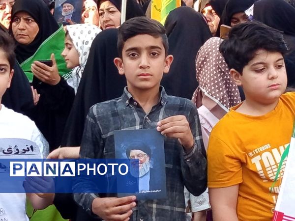 ملت ایران سکوت نخواهد کرد