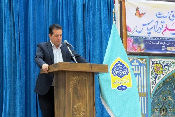معلم ستون اصلی هر جامعه است