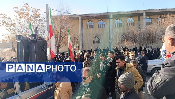 مراسم تشییع شهید گمنام در شهر سفیددشت 