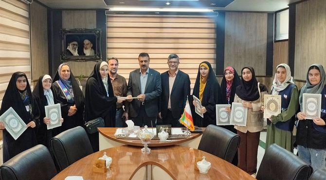 تقدیر از دانش‌آموز خبرنگاران پانا در قائمشهر