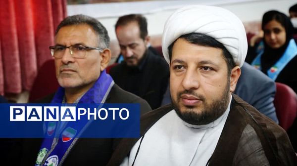 دانش‌آموزان اهوازی پای صندوق رأی؛ تمرینی برای مسئولیت‌پذیری و مردم‌سالاری