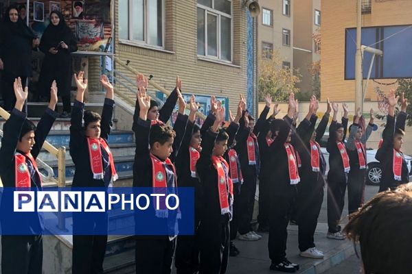 اجرای طرح «وطن یار» در دبستان ائمه اطهار ناحیه دو شهرری 