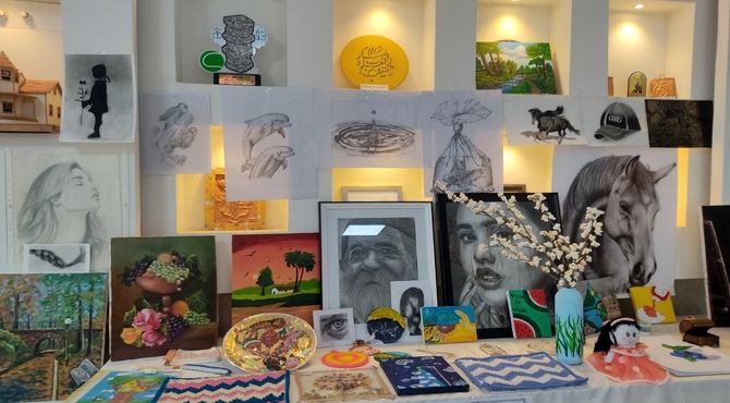 نمایشگاه صنایع و هنرهای دستی، تجسمی دانش‌آموزان در مدرسه دخترانه اندیشه یک اردبیل