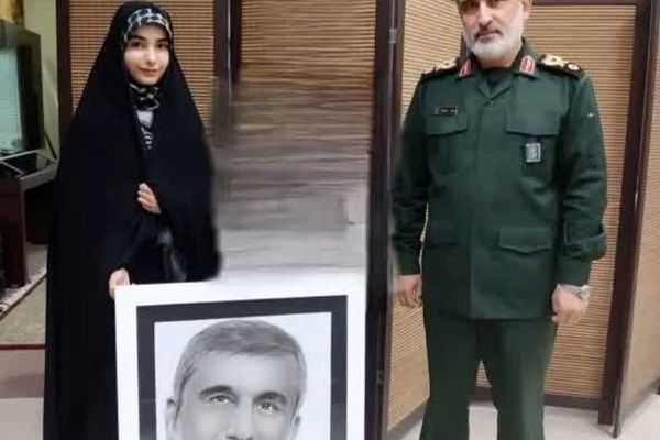 خاطره اهدای تابلونقاشی دانش‌آموز قمی به سردار حاجی زاده
