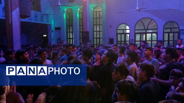 شبی معنوی برای دانش آموزان معتکف 