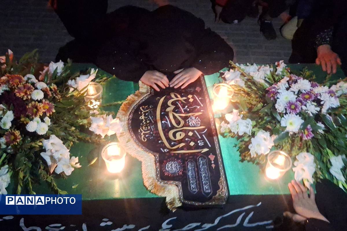 مراسم تشییع نمادین تابوت حضرت زهرا (س)در خیابان قناعت پیشه شیراز