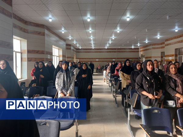 تشکیل جلسه انجمن اولیا و مربیان مدرسه حضرت معصومه(س) شاهد
