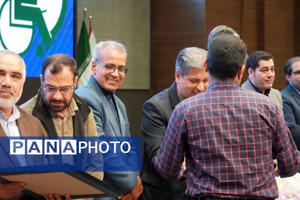 جشن بزرگ لبخند ویژه توانخواهان استان در بیرجند