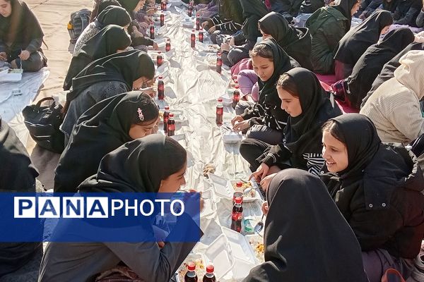 جشن دهه فجر در دبیرستان گلستان آشخانه