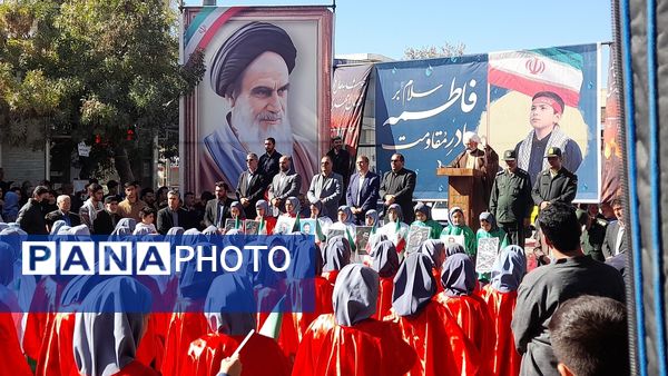 دانش‌آموزان امروز، ادامه‌دهندگان راه آگاهی و آزادگی دیروز