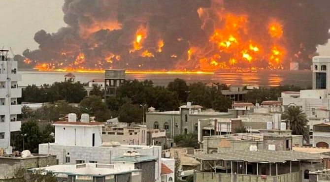 حمله به غیر نظامیان بر اساس قوانین بین‌المللی جنایت جنگی است
