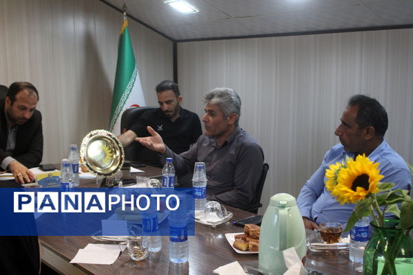 جلسه برنامه ریزی مسابقات و جشنواره های هیئت ورزش روستایی و بازی های بومی محلی استان بوشهر