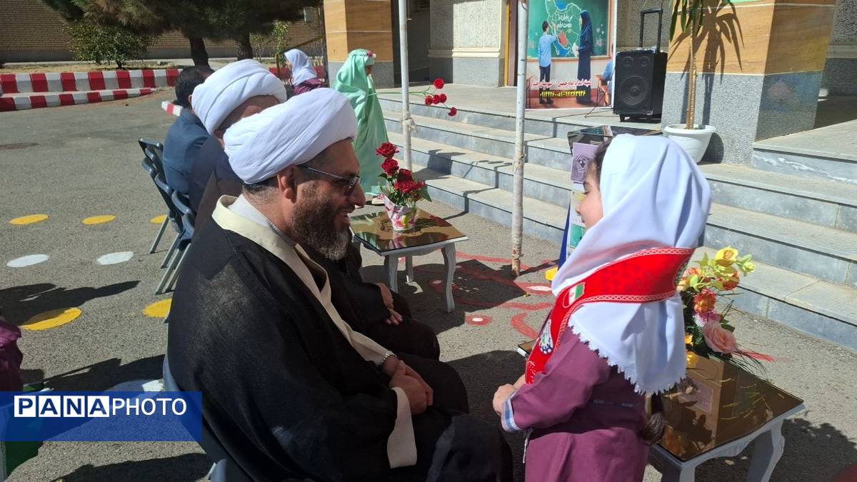 جشن عاطفهها در مدارس اهر