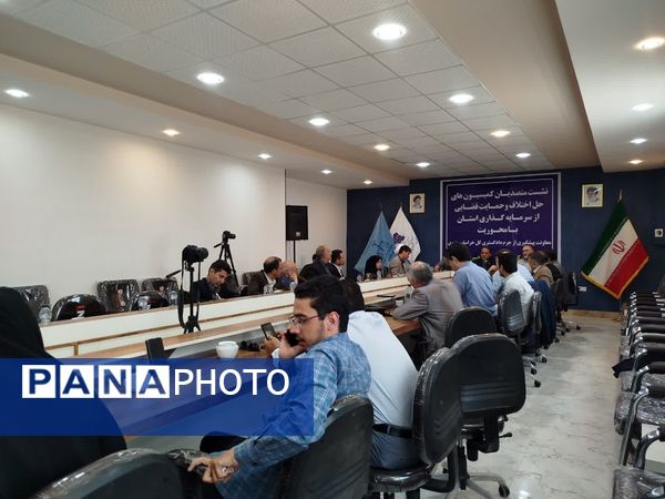 نشست متصدیان کمیسیون های حل اختلاف و حمایت قضایی با سرمایه گذاری استان در کاشمر