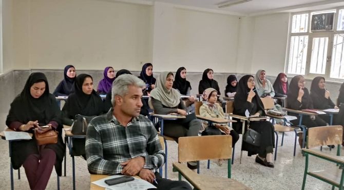 کارگاه‌های «طرح توانا»؛ گامی نو در اصلاح روش‌های آموزش و یادگیری در فین