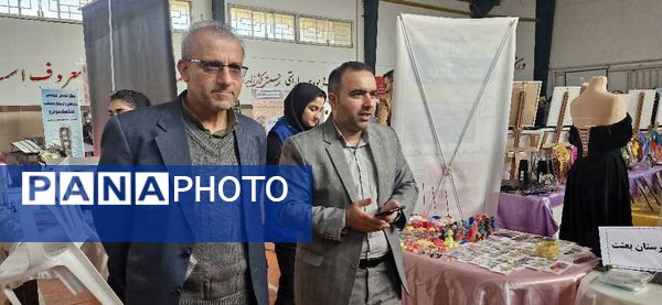 افتتاح نمایشگاه دست‌سازه‌های هنرجویان هنرستان‌های محمودآباد 
