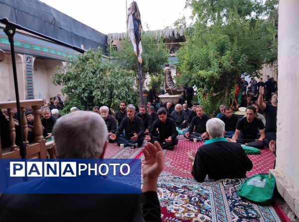 اقامه عزای سنتی در حسینیه گود بیرجند با قدمت ۱۰۰ ساله