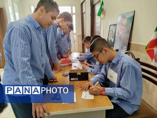 انتخابات شورای دانش‌آموزی در آموزشگاه نمونه شهرستان خلیل آباد