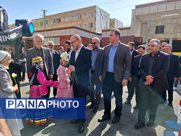 افتتاح 2 مدرسه جدید در شهرک وحدت نگارستان  در البرز 