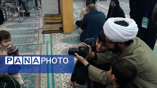 معتکفین با خانواده های خود دیدار کردند 