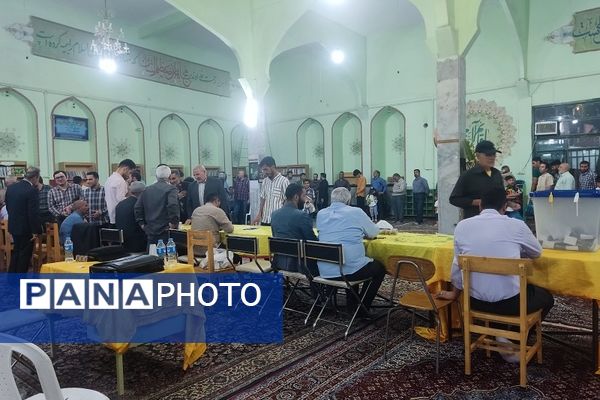 چهاردهمین انتخابات ریاست‌جمهوری در مسجد انقلاب بجنورد
