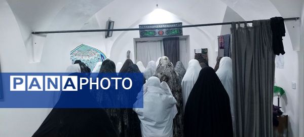 بانوان فدافن  زمزمه‌های ایمان در خلوت نورانی اعتکاف مسجد جامع