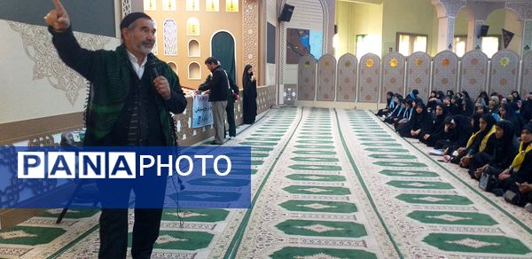 آشنایی دانش‌آموزان شمال شرق کشور با تاریخ دفاع مقدس