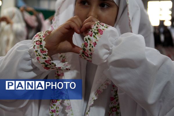 آغاز فصل بندگی در فضای شور و معنویت