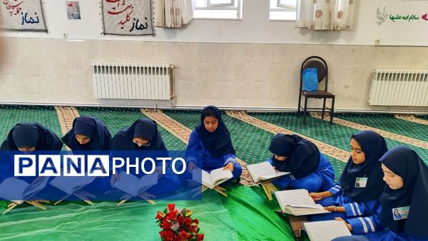 محفل انس با قرآن به یاد شهید سید حسن نصر‌الله در دبستان وکیلی