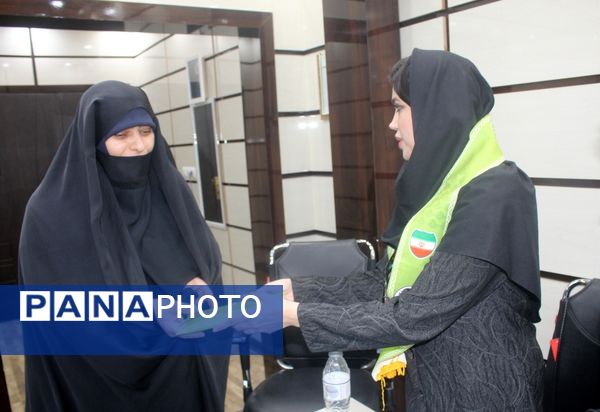 تجلیل از مسئولان، کارشناسان، مربیان و دانش‌آموزان پیشتاز برتر سازمان دانش‌آموزی استان بوشهر 