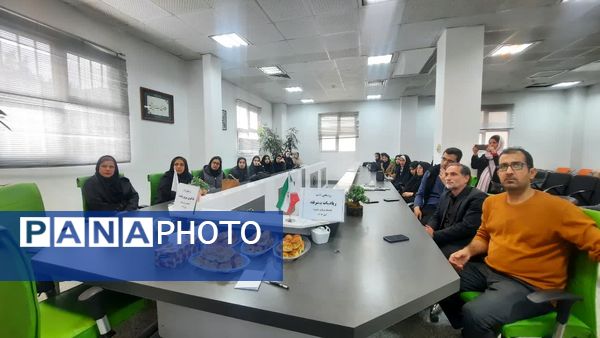 رونمایی از کتاب ریاضیات پیشرفته در کتابخانه مرکزی بجنورد 