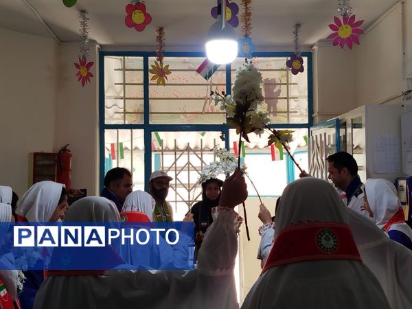 بازدید ارزیاب کشوری سازمان دانش‌آموزی در مدارس تمام پیشتاز شهرستان فاروج