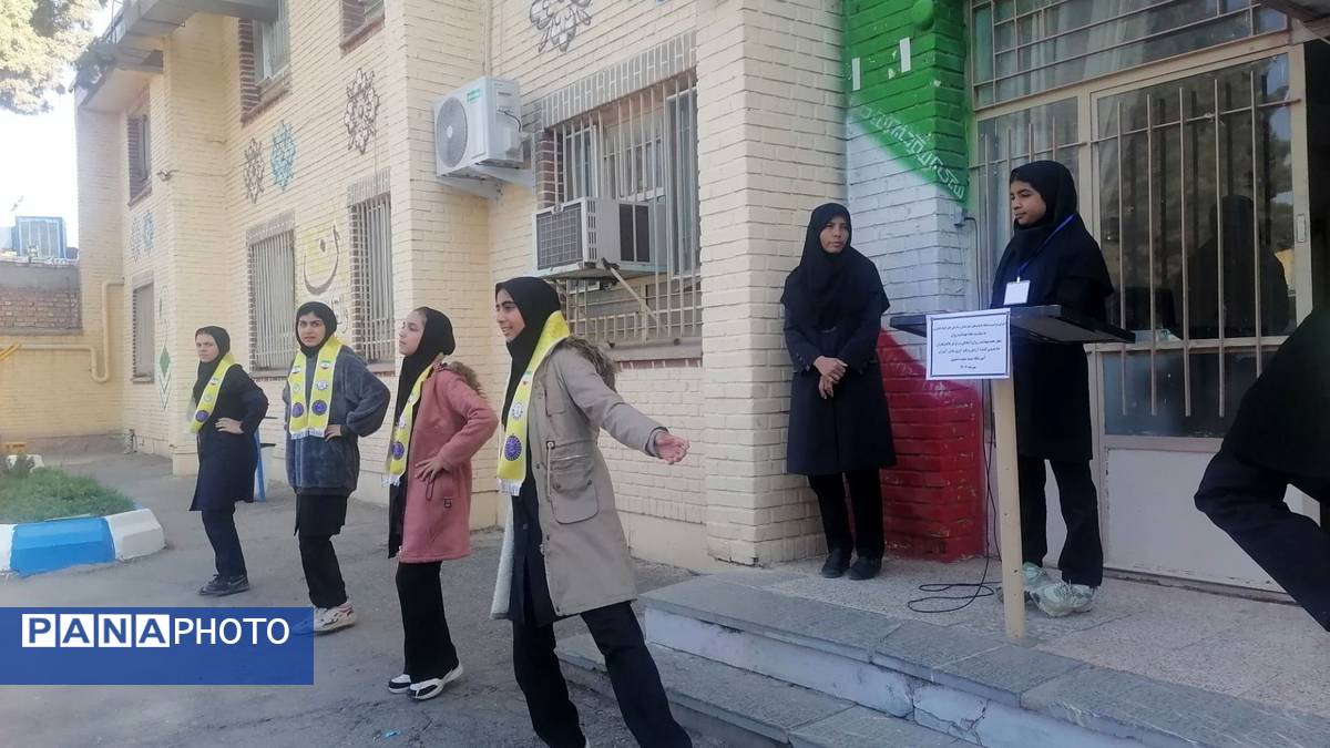 اجرای نرمش صبحگاهی در دبیرستان شهید مجید دهنوی نیشابور