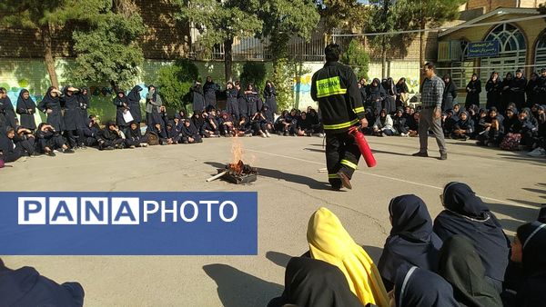 آیین گرامی داشت روزآتش‌نشان در نیشابور