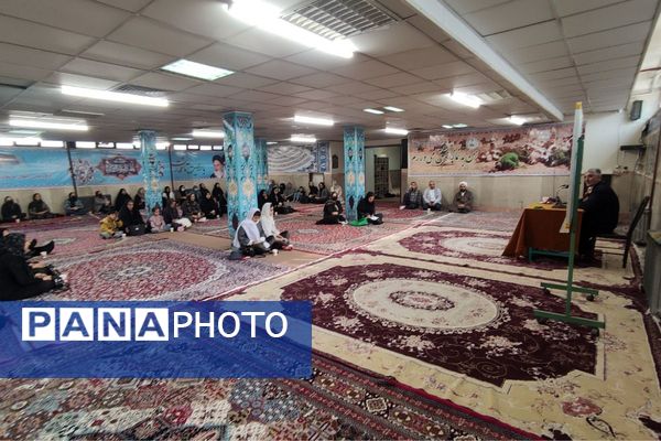 سلسله جلسات گفتمان دینی و مشاوره خانواده در هنرستان موفقیان