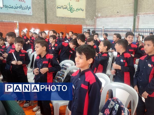 زنگ بهداشت دهان و دندان در دبستان معلم دوره اول نواخته شد