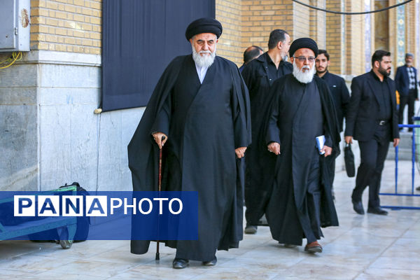 اقامه نماز طلب باران در مسجد مقدس جمکران