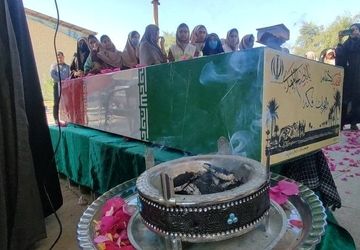 مراسم استقبال از شهید گمنام در مدرسه فروغ رضوان