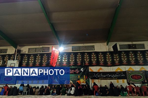 شور حسینی در شب چهارم محرم 1404 در هیات فرهنگیان ناحیه ۳ شیراز 