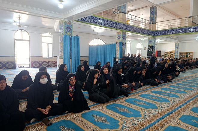 حضور امام جمعه ، فرماندار و سایر مسئولین شهرستان دهلران در میان مردم بخش سراب میمه 