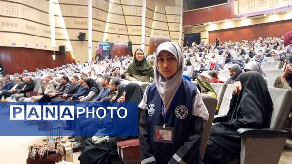 یلدای مادرانه با حضور مادران و دانش آموزان در فرهنگسرای سیمرغ