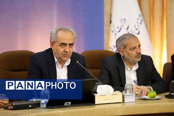 جلسه جمع‌بندی سفر اعضای کمیسیون آموزش مجلس به استان با حضور وزیر آموزش و پرورش 