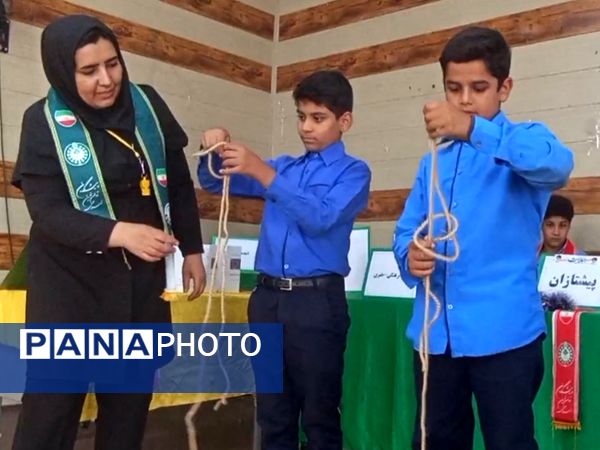 کارگاه معرفی سازمان دانش‌آموزی حاجی‌آباد