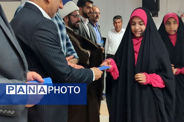 مرحله استانی چهل و دومین مسابقات قرآن عترت ونماز دختر فارس