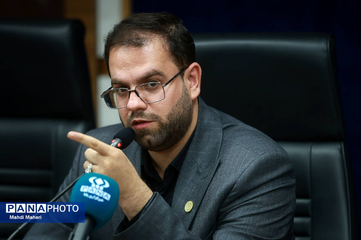نقش کلیدی سازمان دانشآموزی در کیفیت بخشیدن به برنامههای پرورشی/ سازمان نقش خود را در درون و برون آموزش و پرورش بهخوبی بازیافته است