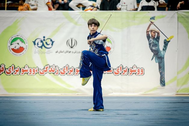 مدال‌آور دانش‌آموزی ووشو: ورزش دانش‌آموزی مسیر آینده ووشو را می‌سازد/ ورزش و تحصیل می‌توانند همزمان پیش بروند