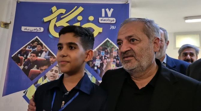 دیدار وزیر آموزش و پرورش با دانش‌آموز خبرنگاران پانا به مناسبت بازگشایی مدارس